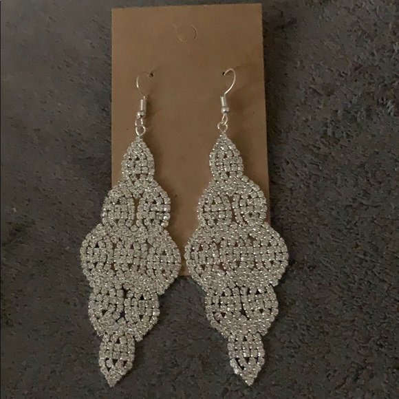Jewelry - Earrings